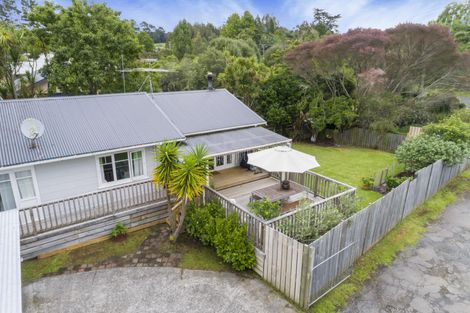 Photo of property in 36 Candia Road, Swanson, Auckland, 0614