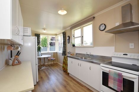 Photo of property in 76 Adamson Crescent, Glengarry, Invercargill, 9810