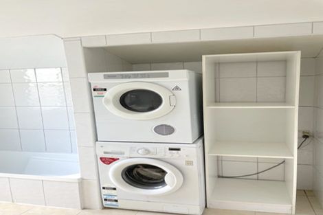 Photo of property in 3 Staunton Avenue, Mount Cook, Wellington, 6011