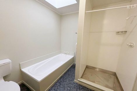 Photo of property in 9 Monarch Grove, Maoribank, Upper Hutt, 5018