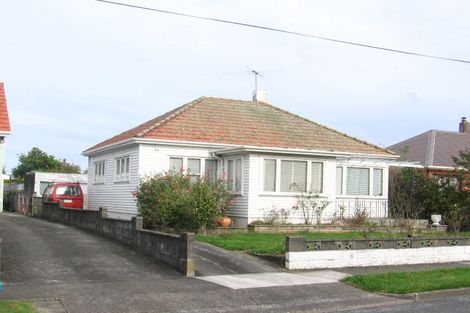 Photo of property in 43 Fairfield Avenue, Fairfield, Lower Hutt, 5011