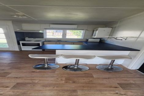 Photo of property in 18 Collins Avenue, Tawa, Wellington, 5028