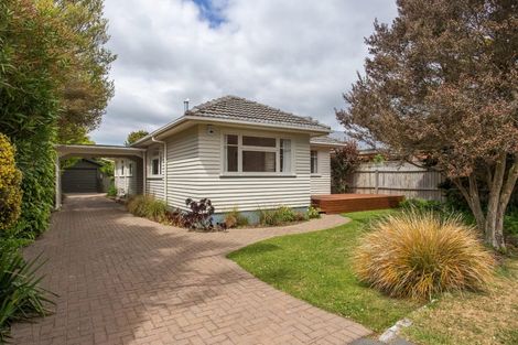 Photo of property in 116 Riverlaw Terrace, Saint Martins, Christchurch, 8022