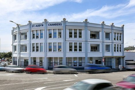 Photo of property in 1f Queen Street, New Plymouth, 4310