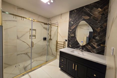 Photo of property in 190 Oraha Road, Kumeu, 0892