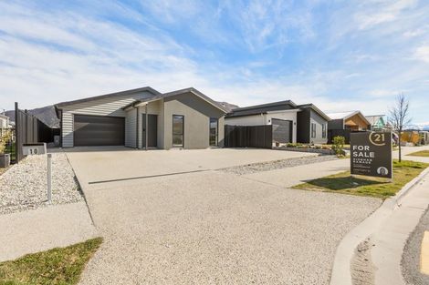 Photo of property in 10 Waddell Street, Lake Hawea, 9382