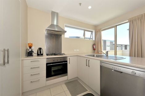 Photo of property in 16/9 Cameron Street, Sydenham, Christchurch, 8023