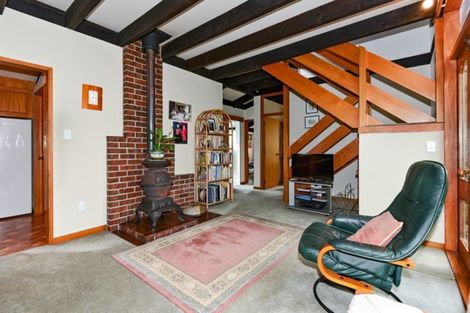 Photo of property in 10 Snowdon Place, Darfield, 7510