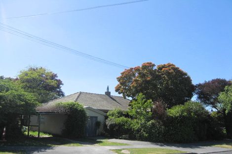 Photo of property in 10 Wilton Crescent, Bishopdale, Christchurch, 8053