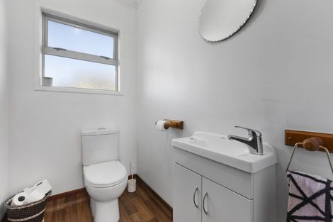 Photo of property in 68 Bayly Street, Waitara, 4320