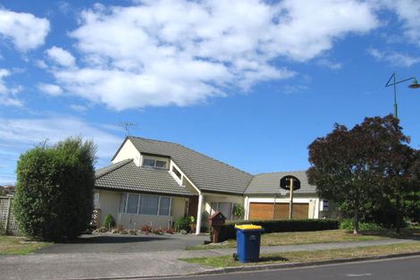 Photo of property in 4 Jacanas Place, Unsworth Heights, Auckland, 0632