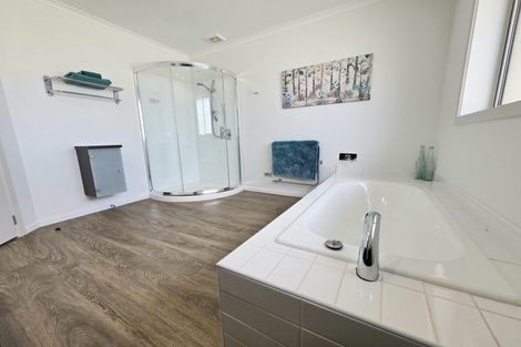 Photo of property in 16 North Ridge Drive, Oamaru North, Oamaru, 9400