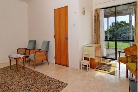 Photo of property in 22 Coster Road, Muriwai, Waimauku, 0881