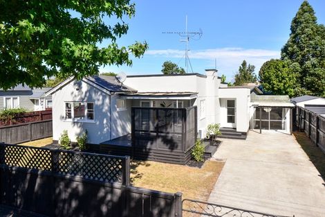 Photo of property in 16 Wilson Street, Hamilton East, Hamilton, 3216