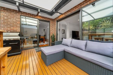 Photo of property in 5 Fern Lane, Whalers Gate, New Plymouth, 4310