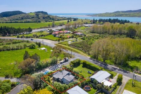 Photo of property in 1a Rakaunui Street, Raglan, 3297