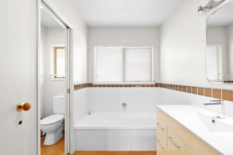 Photo of property in 137 Taylor Street, Cambridge, 3434