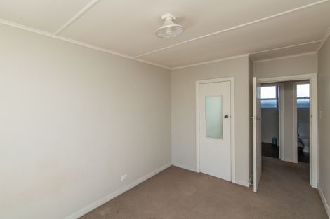 Photo of property in 9 Wilmot Street, Northcote, Christchurch, 8052
