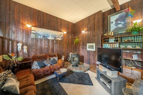 Photo of property in 106a Kamahi Street, Stokes Valley, Lower Hutt, 5019