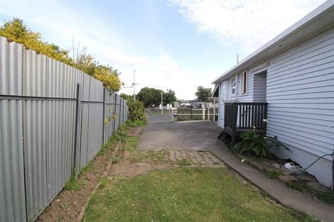 Photo of property in 81 Palmers Road, Clendon Park, Auckland, 2103