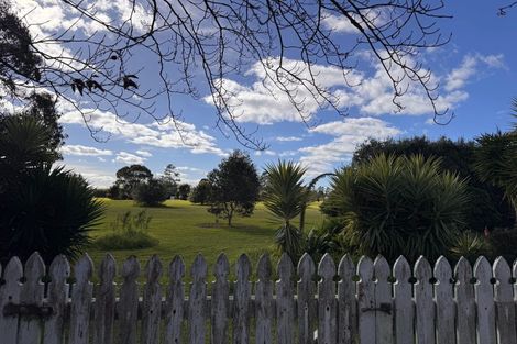 Photo of property in 2/141 Carnoustie Drive, Wattle Downs, Auckland, 2103