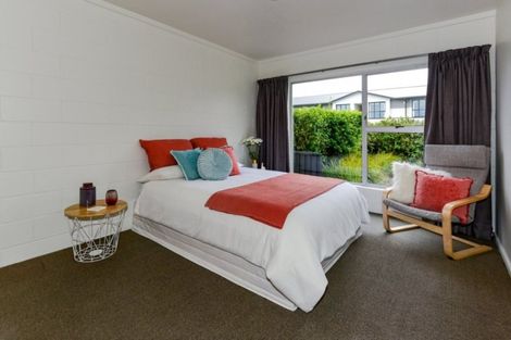 Photo of property in 1/73 Harewood Road, Papanui, Christchurch, 8053