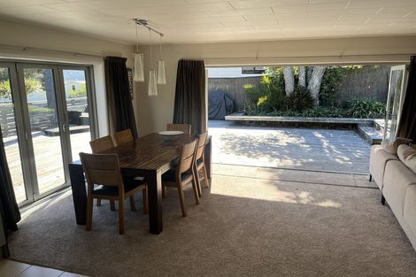 Photo of property in 10 Twilight Bay, Omaha, 0986