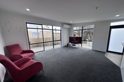 Photo of property in 8d Charlenne Close, Ranui, Auckland, 0612
