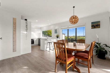 Photo of property in 21 Nicole Place, Papamoa Beach, Papamoa, 3118