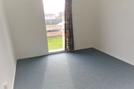 Photo of property in 21 Solway Street, Levin, 5510