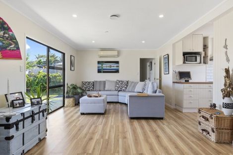 Photo of property in 1a Sunshine Rise, Raglan, 3225