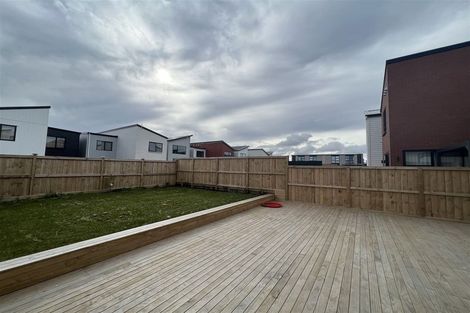 Photo of property in 31 Coast Garden Drive, Hobsonville, Auckland, 0616