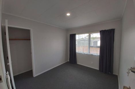 Photo of property in 2/5 Pureora Place, Clendon Park, Auckland, 2103