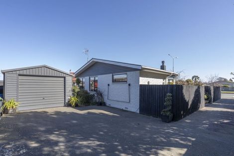 Photo of property in 1/328 Main North Road, Redwood, Christchurch, 8051