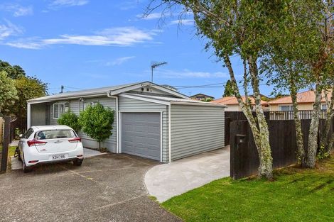 Photo of property in 1/12 Doment Crescent, Orewa, 0931