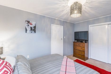 Photo of property in 48 Horoeka Street, Stokes Valley, Lower Hutt, 5019