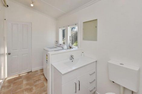 Photo of property in 32 Cornwall Terrace, Balcairn, Amberley, 7477