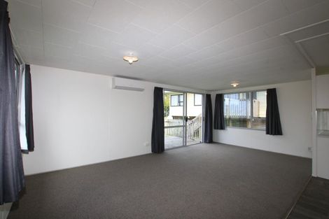 Photo of property in 17 Maywood Crescent, Glen Eden, Auckland, 0602