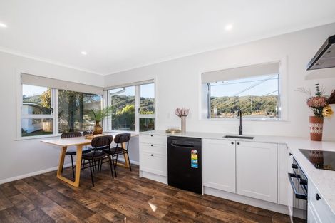 Photo of property in 4 Bledisloe Crescent, Wainuiomata, Lower Hutt, 5014