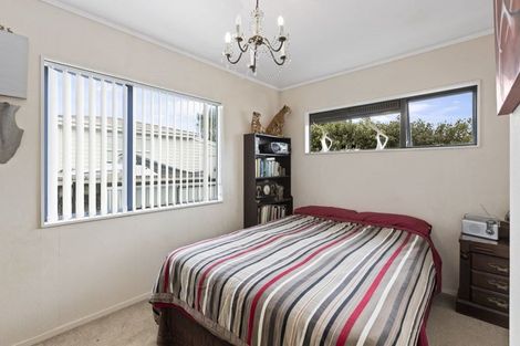 Photo of property in 34 Pine Road, Orewa, 0931