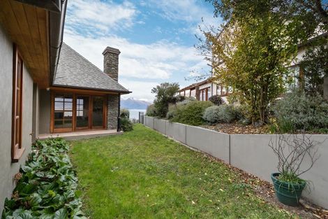 Photo of property in 8 Aspen Grove, Fernhill, Queenstown, 9300