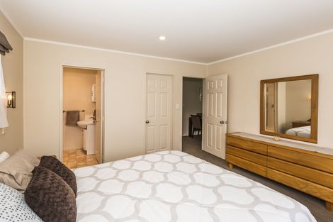 Photo of property in 168 Queen Street, Waiuku, 2123