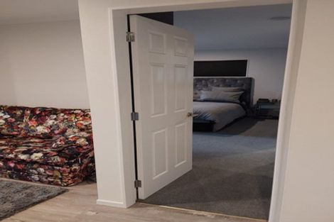 Photo of property in 4 Heaphy Place, Pukehangi, Rotorua, 3015