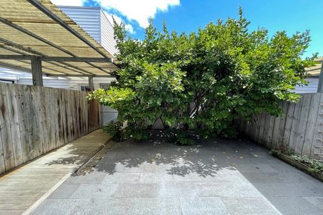 Photo of property in 32 Kauri Drive, Takanini, 2112