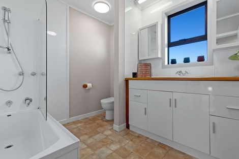 Photo of property in 18 Alpha Street, Cambridge, 3434