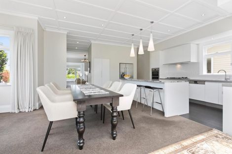 Photo of property in 17 Sixth Avenue, Tauranga, 3110