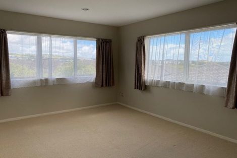 Photo of property in 5 Kerrykeel Drive, Flat Bush, Auckland, 2019