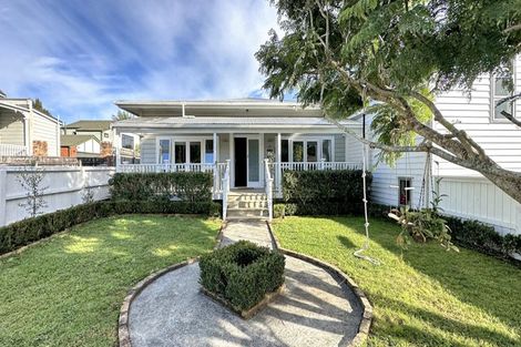 Photo of property in 18 Wairakei Street, Greenlane, Auckland, 1051