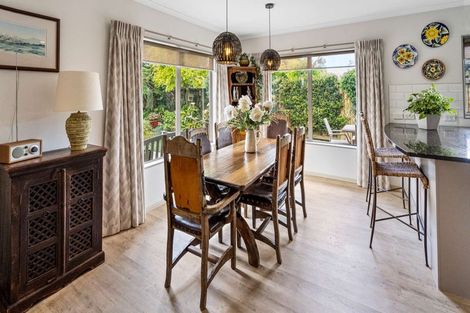 Photo of property in 30 Popata Close, Papamoa Beach, Papamoa, 3118