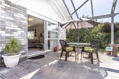 Photo of property in 3 Papawai Grove, Waikanae, 5036